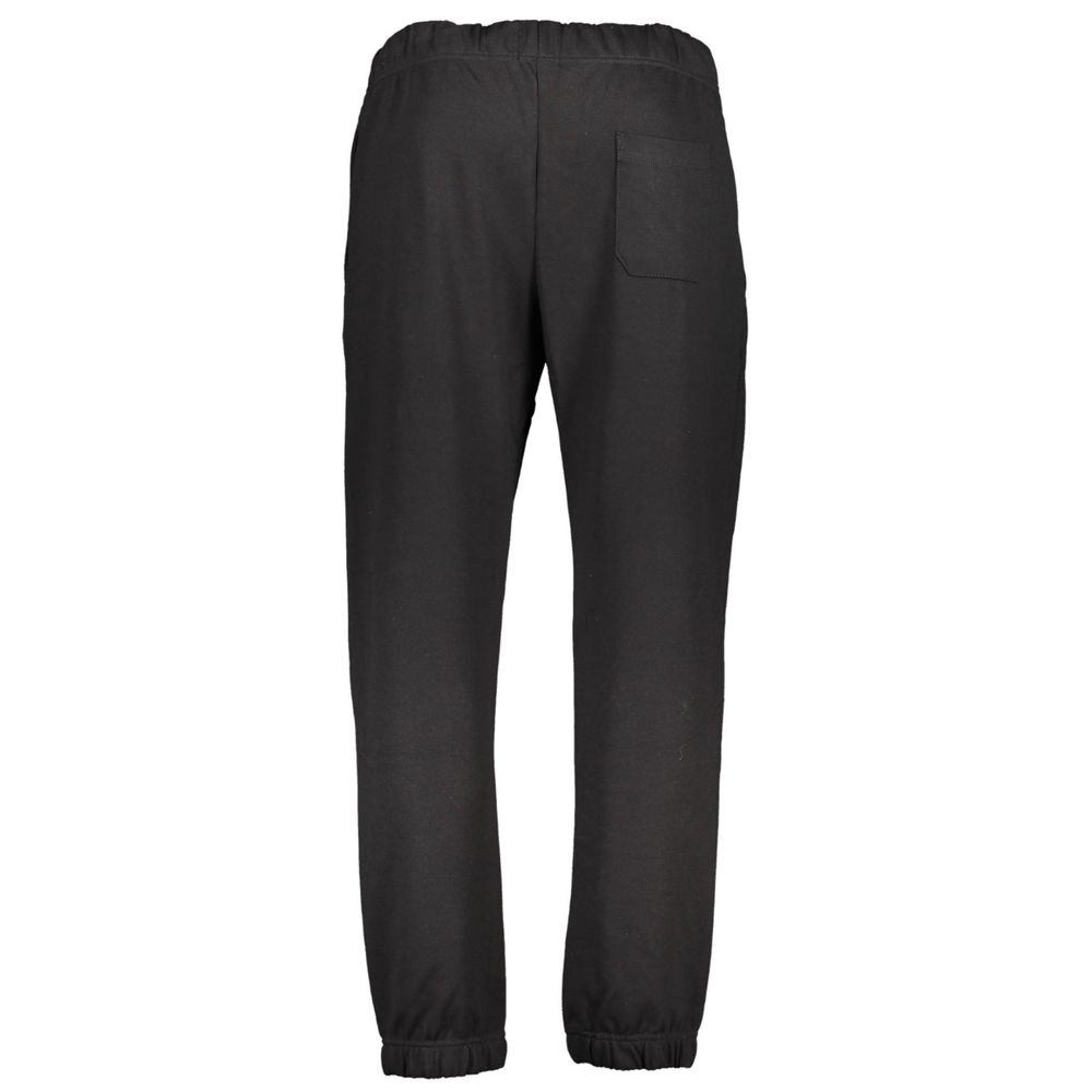 Pants by Gianmarco Venturi for men in cotton black features a utilitarian with a utilitarian long and to create a sophisticated, premium look.
