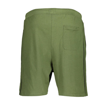 Short Trousers by Gianmarco Venturi for men in cotton green features an effortlessly chic with a short and that creates a effortlessly chic and tailored silhouette.