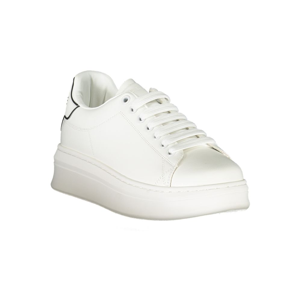 Sneakers by Gaelle Paris for women in polyethylene white features an sumptuous design from the Women's Athletic Polyethylene Sneakers collection, highlighting a sumptuous athletic style for a premium, high-fashion look.