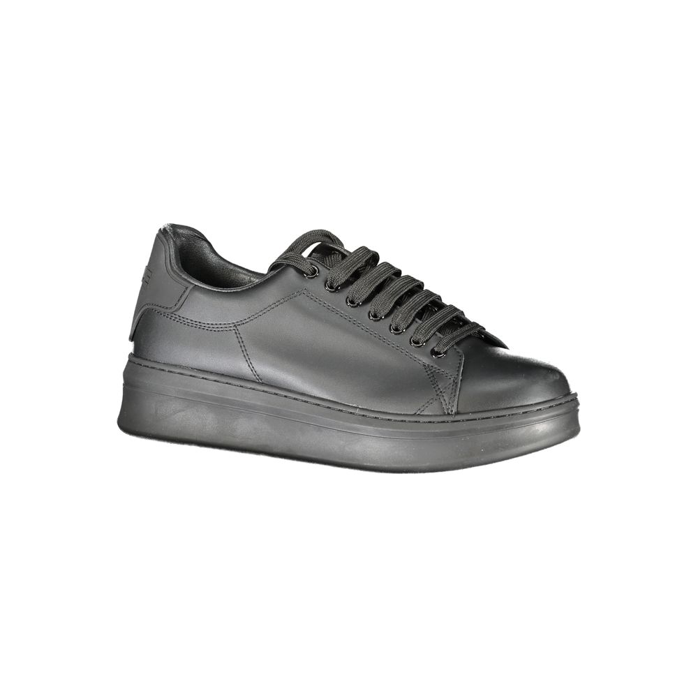 Sneakers by Gaelle Paris for men in polyethylene black features a sumptuous design, perfectly showcasing the sumptuous low-top style of this Men's Low-Top Polyethylene Sneakers.