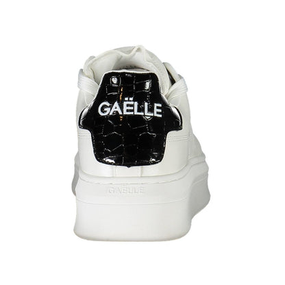 Athletic Sneakers by Gaelle Paris for women in organic cotton & polyurethane gray & white presents a sleek silhouette, perfectly capturing the athletic style essence of Women's Athletic Organic Cotton & Polyurethane Sneakers with its sleek design and premium finish.