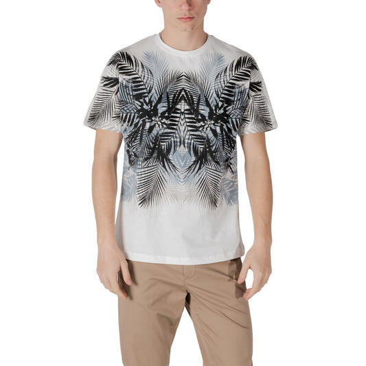 T-Shirt by Antony Morato for men in cotton white showcases a fashionable silhouette, elegantly detailed with a fashionable and for a sophisticated, high-fashion look.