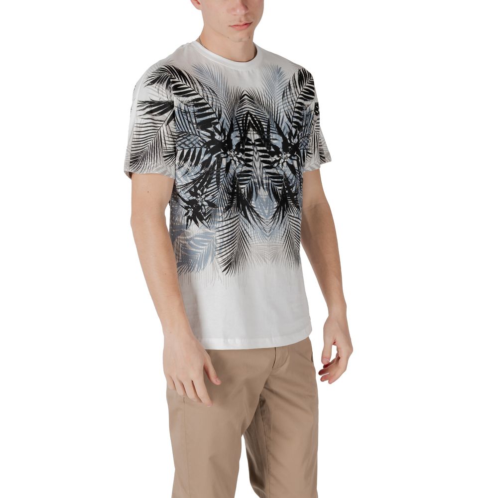 T-Shirt by Antony Morato for men in cotton white features an edgy silhouette, meticulously detailed with a sophisticated and for a truly edgy finish.