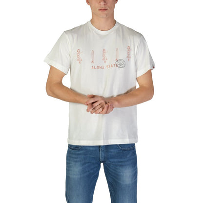 T-Shirt by Replay for men in cotton white features an on trend silhouette, perfectly showcasing a on trend and for an elevated aesthetic.
