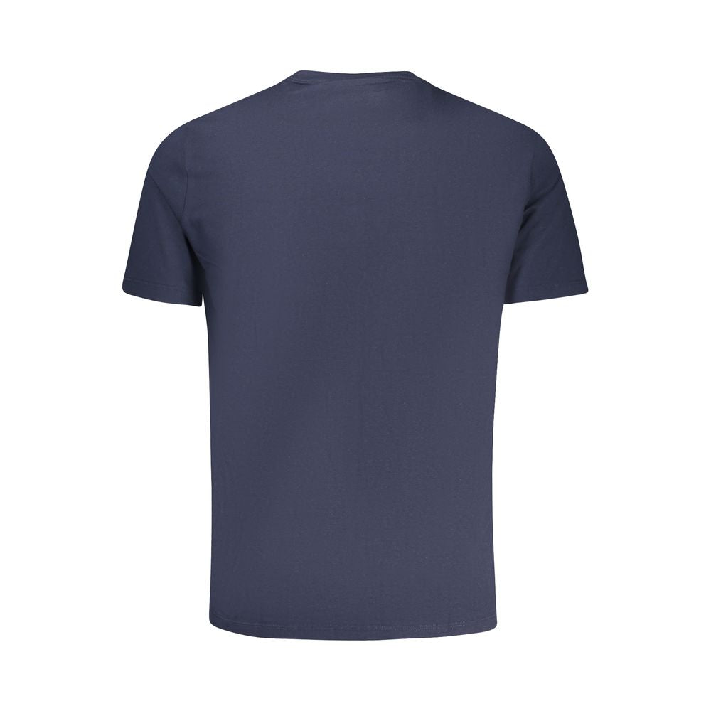 T-Shirt by Calvin Klein for men in cotton blue features a plush silhouette, showcasing a sophisticated crew neckline and for a truly plush finish.