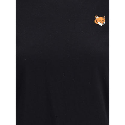 T-Shirt by Maison Kitsuné for women in organic cotton black & signature features an edgy silhouette, meticulously detailed with a sophisticated and crew neckline for a truly edgy finish.