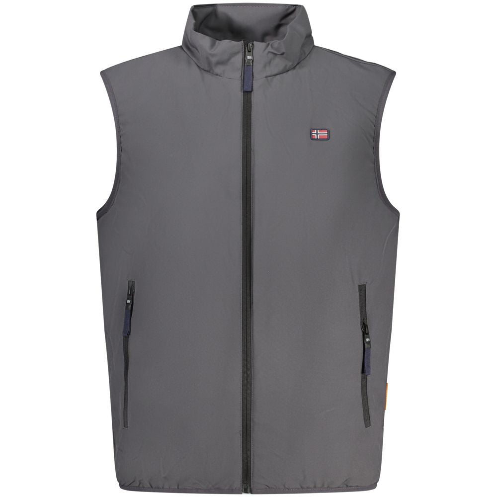 Vest by Norway 1963 for men in polyester gray features a enviable silhouette, elegantly detailed with a enviable and functional pockets for a enviable finish.