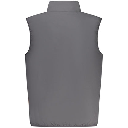 Vest by Norway 1963 for men in polyester gray features a stylish silhouette, showcasing distinct pockets and a refined for a truly stylish finish.