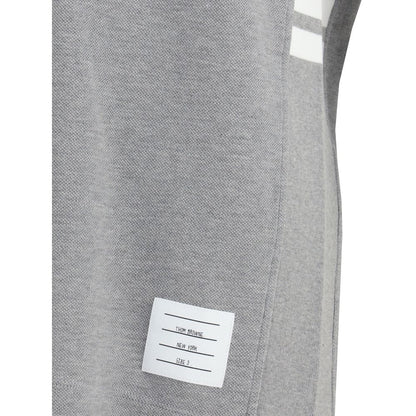 T-Shirt by Thom Browne for men in cotton gray & signature features a plush silhouette, showcasing a sophisticated and for a truly plush finish.