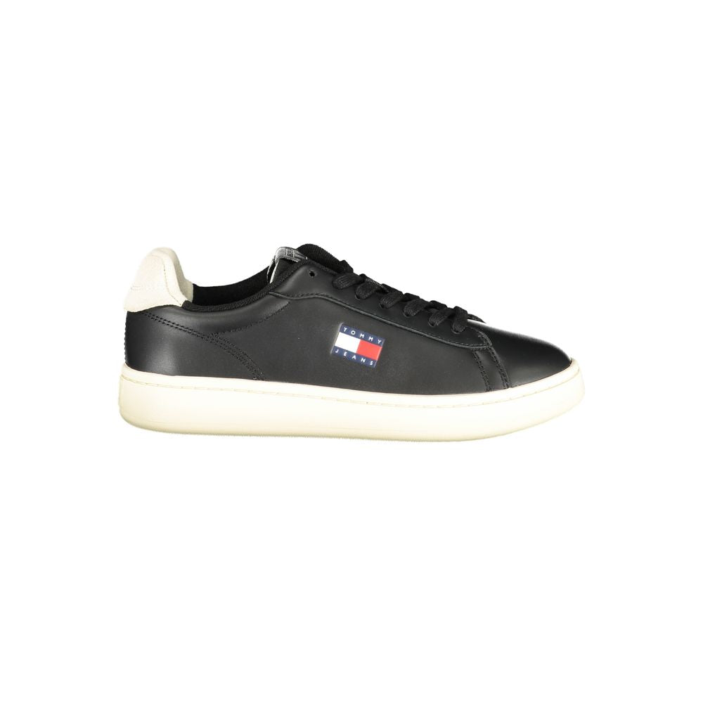 Sneakers by Tommy Hilfiger for women in polyester polyethylene leather black presents a sumptuous silhouette from the Women's Low-Top Polyester Polyethylene Leather Sneakers collection, showcasing a sumptuous low-top style for an elevated aesthetic.