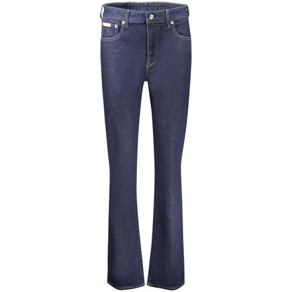 Jeans by Calvin Klein for women in denim cotton blue features an refined tailoring silhouette, showcasing a premium skinny, bootcut & wide with a and long cut for a refined tailoring look.