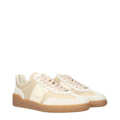 Sneakers by Valentino Garavani for men in fabric beige features an timeless silhouette from the Men's Low Top Fabric Sneakers collection, showcasing a signature low-top style with an timeless finish.