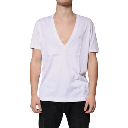 T-Shirt by Dolce & Gabbana for men in cotton white showcases a fashionable silhouette, elegantly detailed with a fashionable and for a sophisticated, high-fashion look.