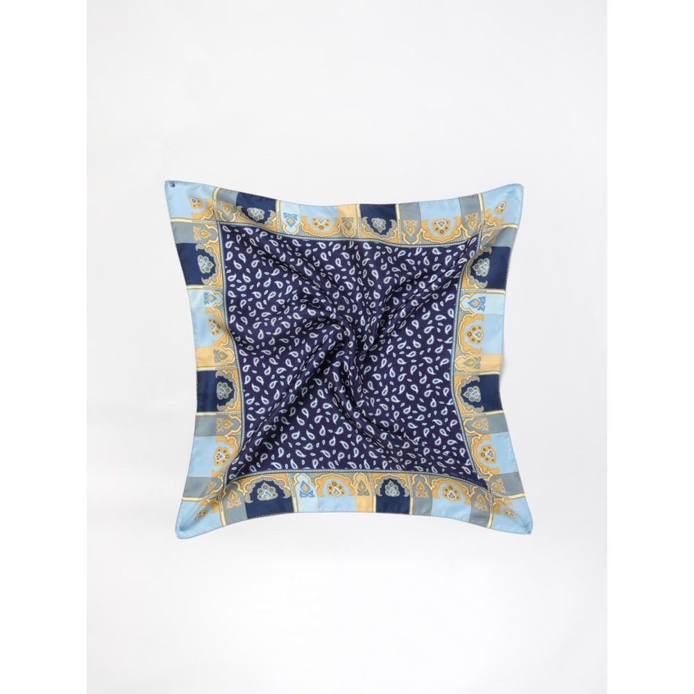 Scarf by Etro for men in silk blue showcases a on trend silhouette, artfully capturing the on trend essence of the Silk Scarf design with a sophisticated finish.