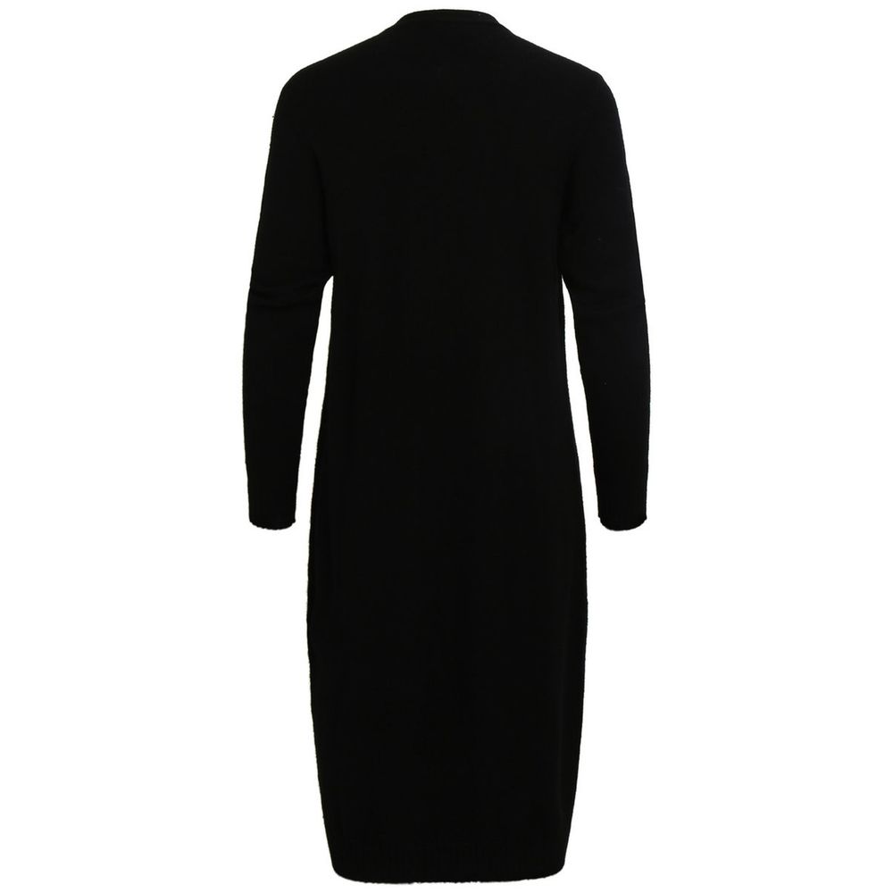 Cardigan by Vila Clothes for women in nylon polyester & viscose black showcases a luxurious silhouette, meticulously detailed with a sophisticated and for a refined finish.