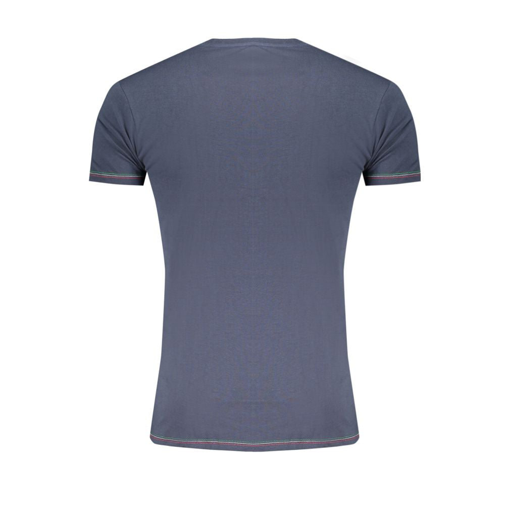 T-Shirt by Aeronautica Militare for men in cotton blue & print showcases a chic silhouette, artfully detailed with a chic crew neckline and for a chic finish.