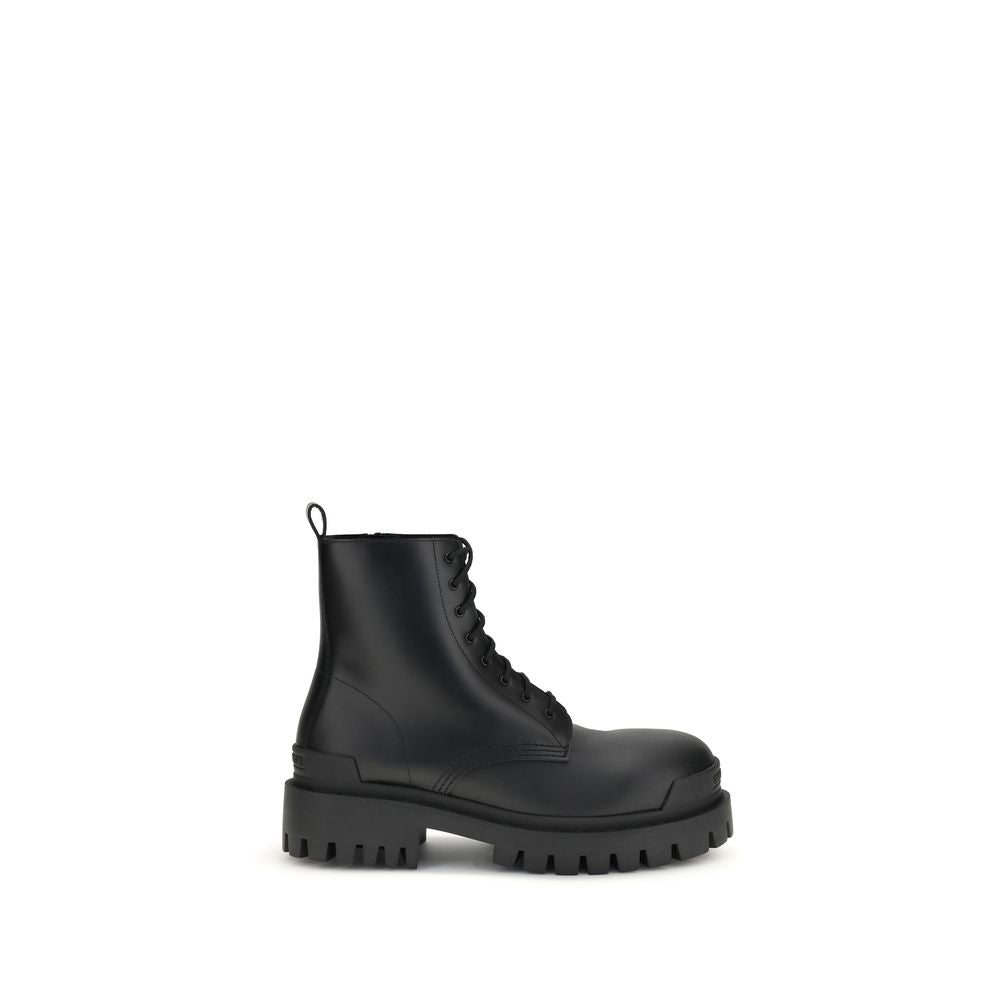 Lace-Up Mid-Calf Boots by Balenciaga for men in bos taurus calfskin leather black showcases a ergonomic silhouette from the Men's Bos Taurus Calfskin Leather Lace-Up Mid-Calf Boots collection, featuring a ergonomic and a ergonomic .