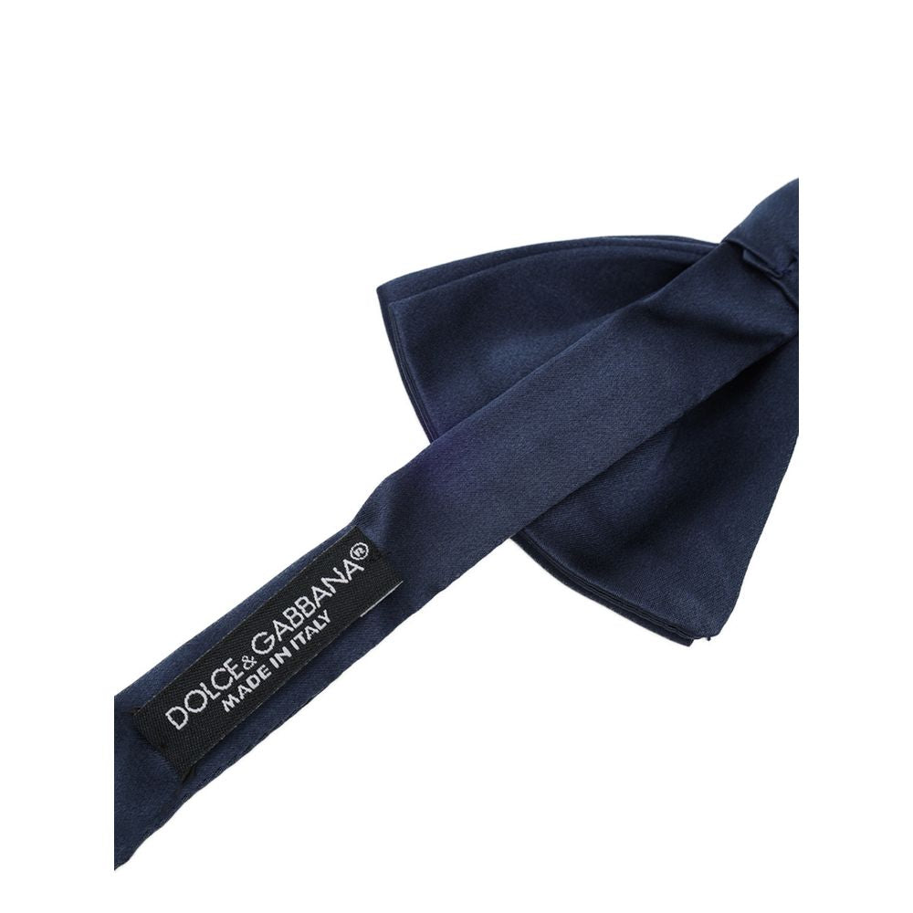 Necktie by Dolce & Gabbana for men in silk blue features an stately silhouette that beautifully highlights the sophisticated style of the Silk Necktie.