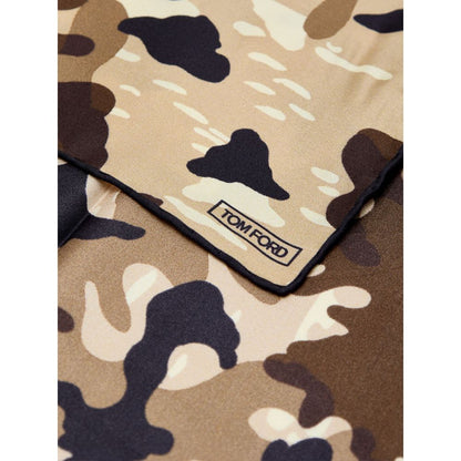 Clutch Handbag by Tom Ford for unisex in silk beige, camouflage & print features a statuesque silhouette, showcasing a secure and organized with versatile for statuesque evening wear.
