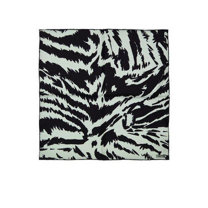 Clutch Handbag by Tom Ford for unisex in silk black, gray, light-grey & print showcases a sculptural silhouette, featuring a secure , ample , and versatile for a sculptural finish.
