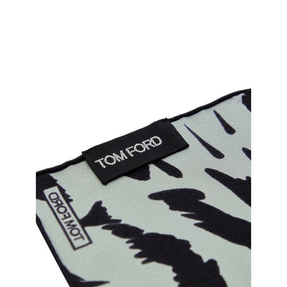 Clutch Handbag by Tom Ford for unisex in silk black, gray, light-grey & print showcases a sculptural silhouette, featuring a secure , ample , and versatile for a sculptural aesthetic.