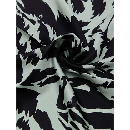 Clutch Handbag by Tom Ford for unisex in silk black, gray, light-grey & print features a sculptural silhouette with a secure , organized , and versatile for a sculptural finish.