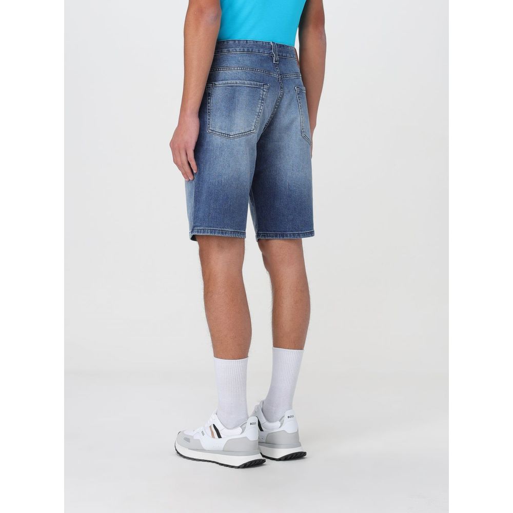 Denim Shorts by Hugo Boss for men in denim blue features an effortlessly on trend silhouette, showcasing a effortlessly on trend and short cut with a comfortable for a refined look.