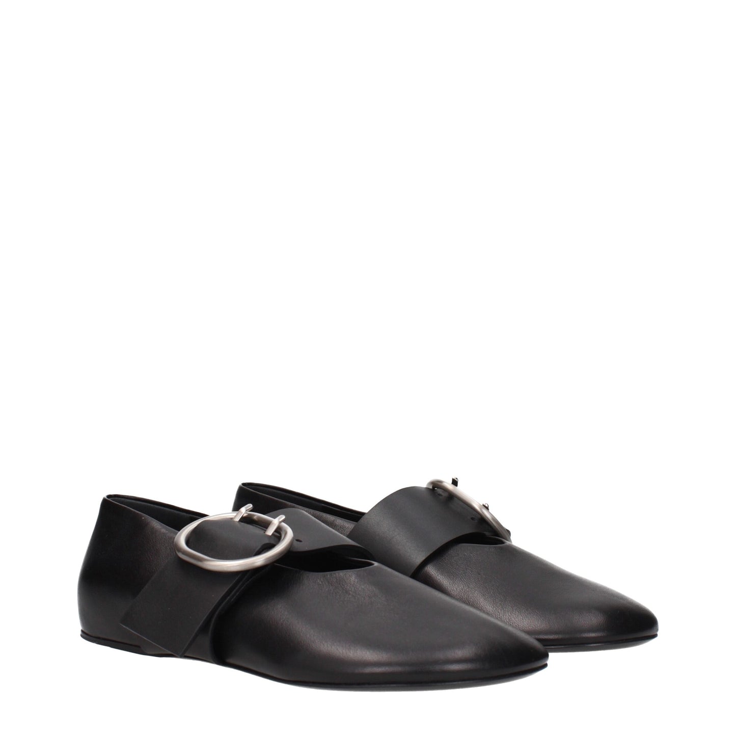 Ballet Flat Shoes by Jil Sander for women in leather black showcases a dynamic silhouette, artfully capturing Women's Leather Ballet Flat Shoes through its distinctive and elegant .
