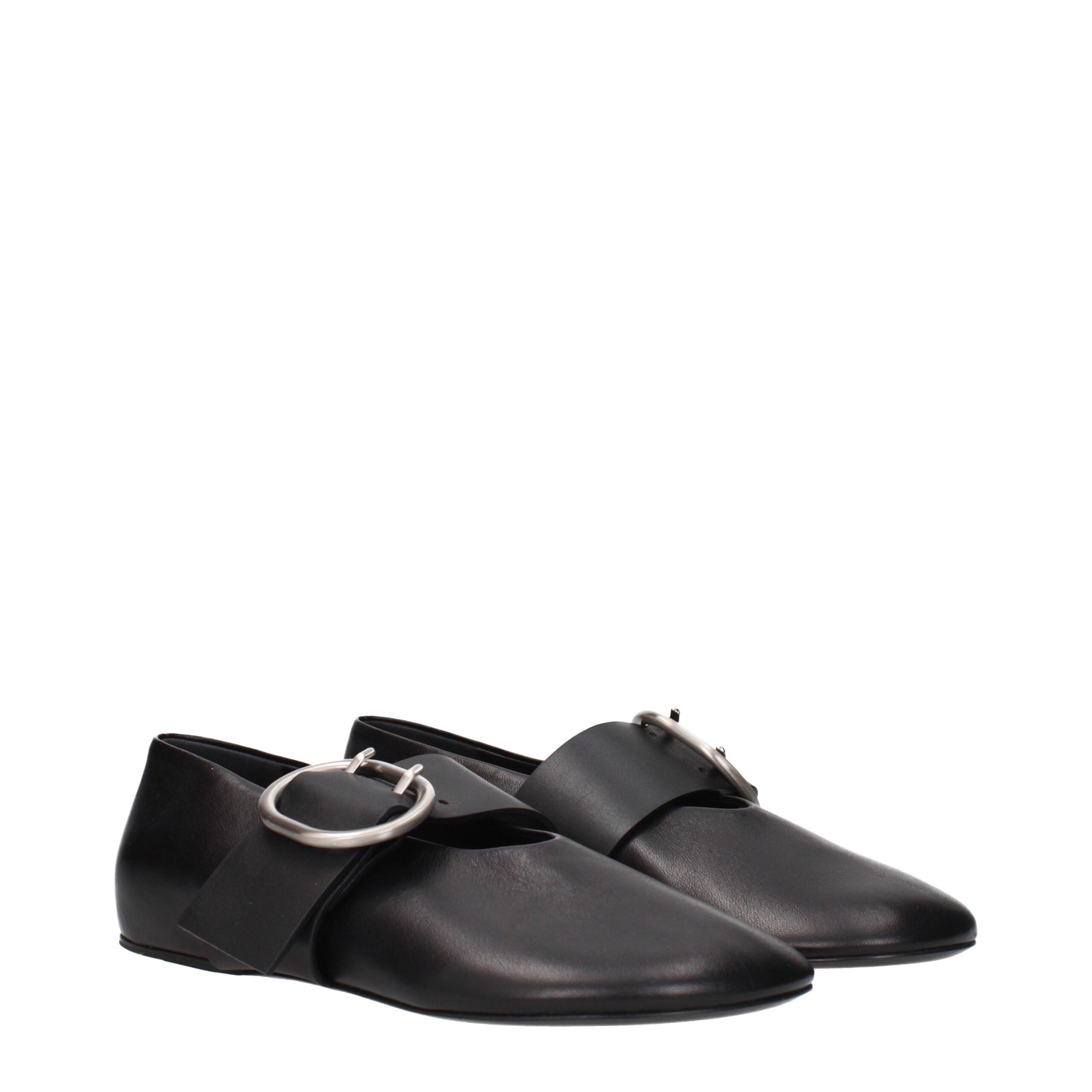 Ballet Flat Shoes by Jil Sander for women in leather black showcases a dynamic silhouette, artfully capturing Women's Leather Ballet Flat Shoes through its distinctive and elegant .