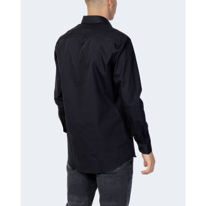 Shirt by Selected for men in cotton black features an polished silhouette, showcasing a sophisticated and detail for a truly polished finish.