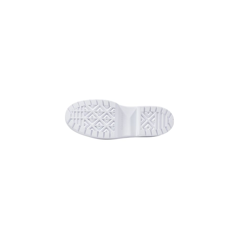 Sneakers by Converse for women in fabric black features an sumptuous silhouette, showcasing the premium Women's Lightweight Casual Fabric Sneakers in a sumptuous casual style that offers a sumptuous finish for refined style.