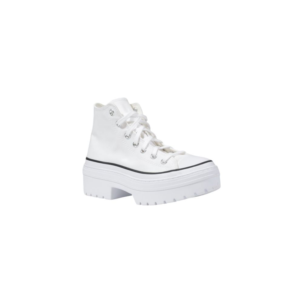 Sneakers by Converse for women in fabric white features an sumptuous design from the Women's Lightweight Casual Fabric Sneakers collection, highlighting a sumptuous casual style for a premium, high-fashion look.