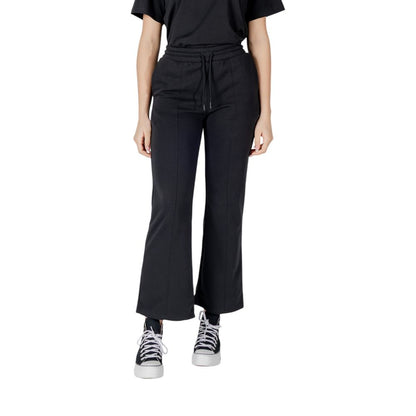 Activewear Jogger Pants by Converse for women in cotton polyester black features an sporty with a and long, showcasing sporty .