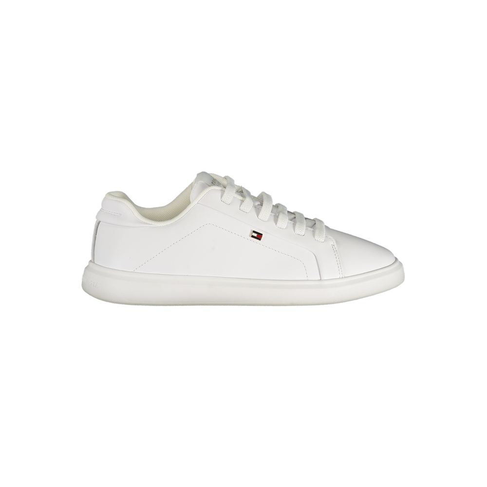 Sneakers by Tommy Hilfiger for women in polyester polyurethane leather white presents a sumptuous silhouette from the Women's Low-Top Polyester Polyurethane Leather Sneakers collection, showcasing a sumptuous low-top style for an elevated aesthetic.