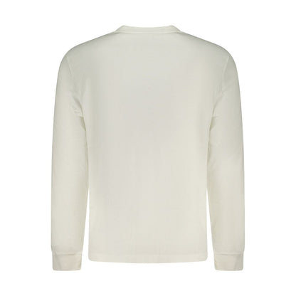 T-Shirt by Calvin Klein for men in cotton white features an edgy silhouette, meticulously detailed with a sophisticated and for a truly edgy finish.
