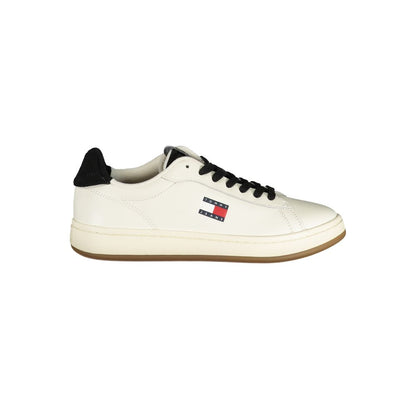 Sneakers by Tommy Hilfiger for women in polyester leather black, white & print presents a sumptuous silhouette, artfully capturing the essence of the Ecru Women's Low-Top Polyester Leather Sneakers with its sumptuous low-top style design.