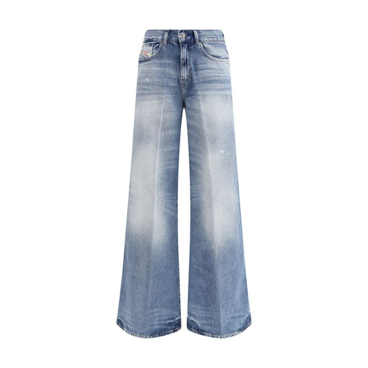 Jeans by Diesel for women in lyocell & denim cotton blue features a refined silhouette with a refined bootcut & regular-fit, defined by a high rise and a refined long for a refined finish.