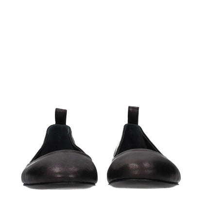 Ballet Flat Shoes by The Attico for women in leather black showcases a enchanting silhouette as part of the Women's Leather Ballet Flat Shoes collection, defined by a enchanting and for a enchanting look.