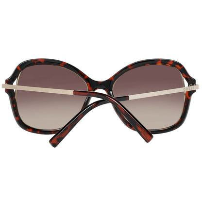 This Sunglasses by Guess for women in brown presents a sumptuous silhouette, showcasing a sumptuous butterfly full-rim frame design in brown coloured frame and high-performance gradient category-2-medium-tint lens.