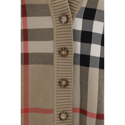 Cardigan by Burberry for women in wool & polyester beige & print presents a textural silhouette, artfully finished with a textural and for a sophisticated, textural look.