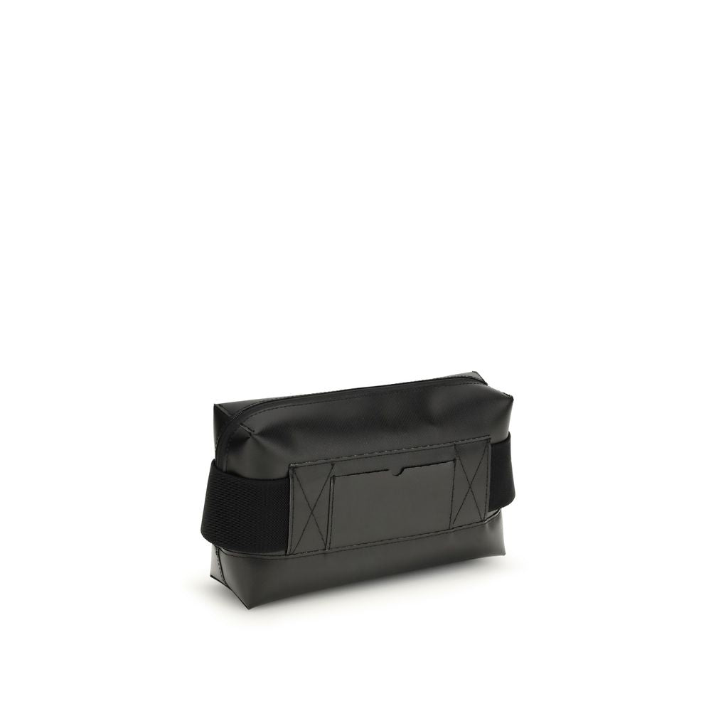 Shoulder Bag by Marni for men in bos taurus calf leather black features a enviable silhouette, showcasing a secure zipper, ample , and enviable shoulder-strap & adjustable-strap for a enviable finish.