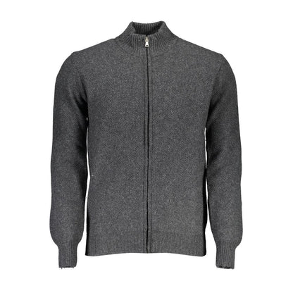 Cardigan by North Sails for men in wool gray features an crisp silhouette, showcasing a sophisticated and long-sleeve detail for a truly crisp finish.