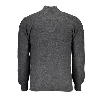 Cardigan by North Sails for men in wool gray presents a textural silhouette, artfully finished with a textural and for a sophisticated, textural look.