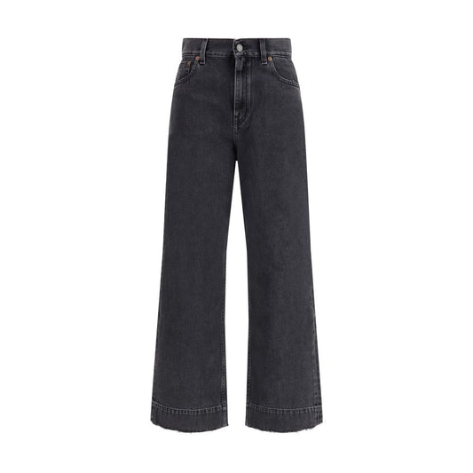 Jeans by Chloé for women in cotton denim black & signature features a polished silhouette with a polished regular-fit & cropped, reaching a polished cropped and finished with a polished high rise.