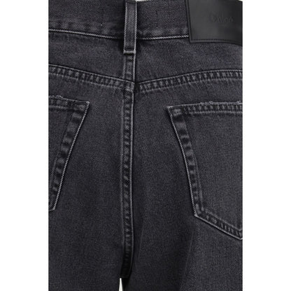 Jeans by Chloé for women in cotton denim black & signature features an sophisticated high rise and regular-fit & cropped with a precise cropped, creating a sophisticated and sophisticated silhouette.