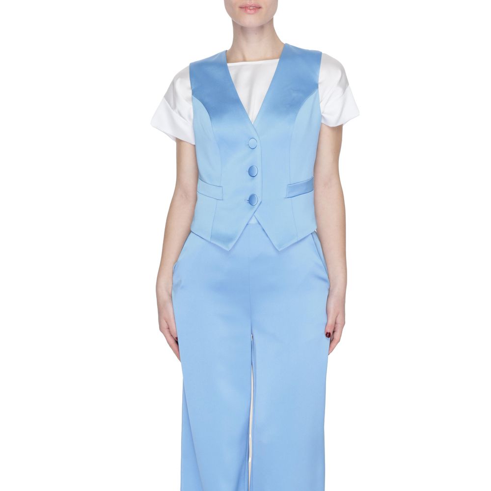 Vest by Silence for women in stretch polyester blue showcases a utilitarian silhouette, artfully incorporating pockets and a utilitarian v-neck neckline for a truly utilitarian finish.