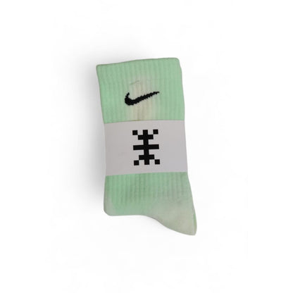 Socks by Nike for men in cotton green presents a perennial silhouette, artfully capturing the refined essence of the perennial Men's Cotton Socks design with a perennial finish.