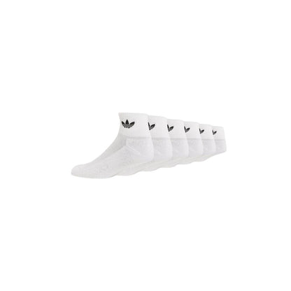 Socks by Adidas Originals for men in stretch poly cotton white features a contemporary knit construction, showcasing the sophisticated design of this Men's Stretch Poly Cotton Socks with its contemporary finish.