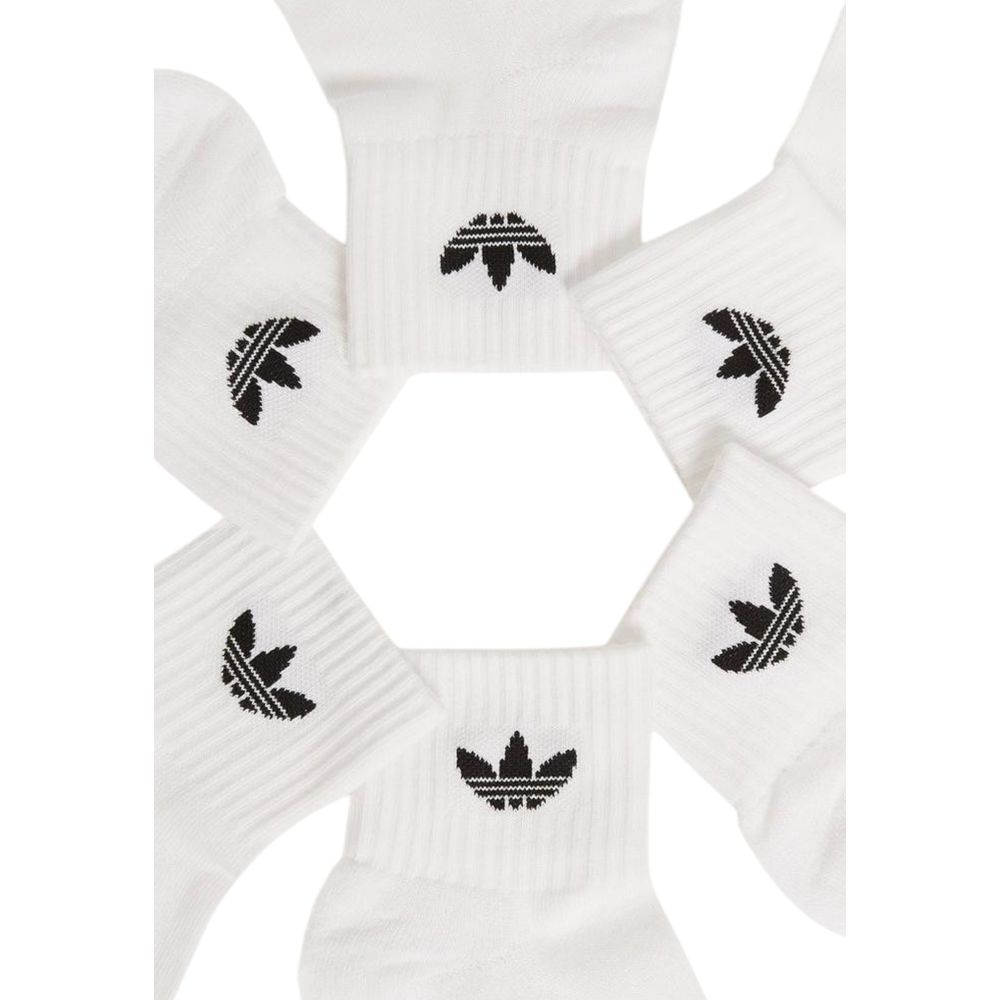 These Socks by Adidas Originals for men in stretch poly cotton white present a utilitarian silhouette from the Men's Stretch Poly Cotton Socks collection, offering a utilitarian fit and refined aesthetic.