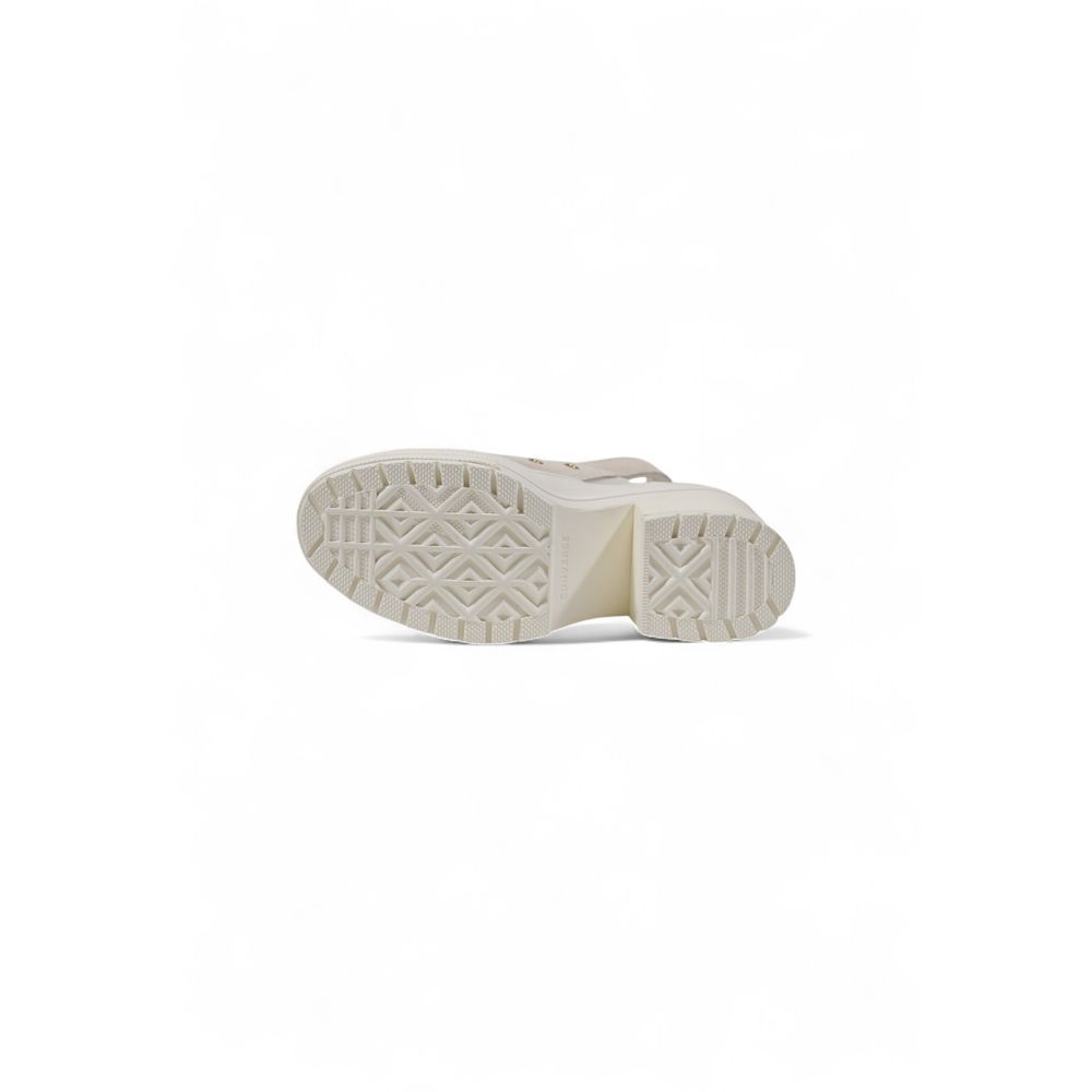 This High-Heel Pumps Heels by Converse for women in suede leather & rubber presents a effortlessly chic silhouette from the Women's Suede Leather & Rubber High-Heel Pumps Heels collection, featuring a effortlessly chic high-heel and effortlessly chic .
